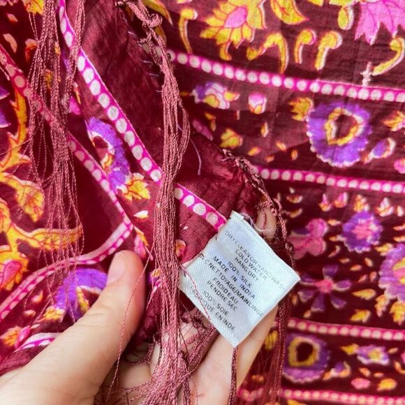 Bebe London 100% Silk Sheer Fringe Scarf – NWOT, 40" Square, Made in India - Picture 5 of 13